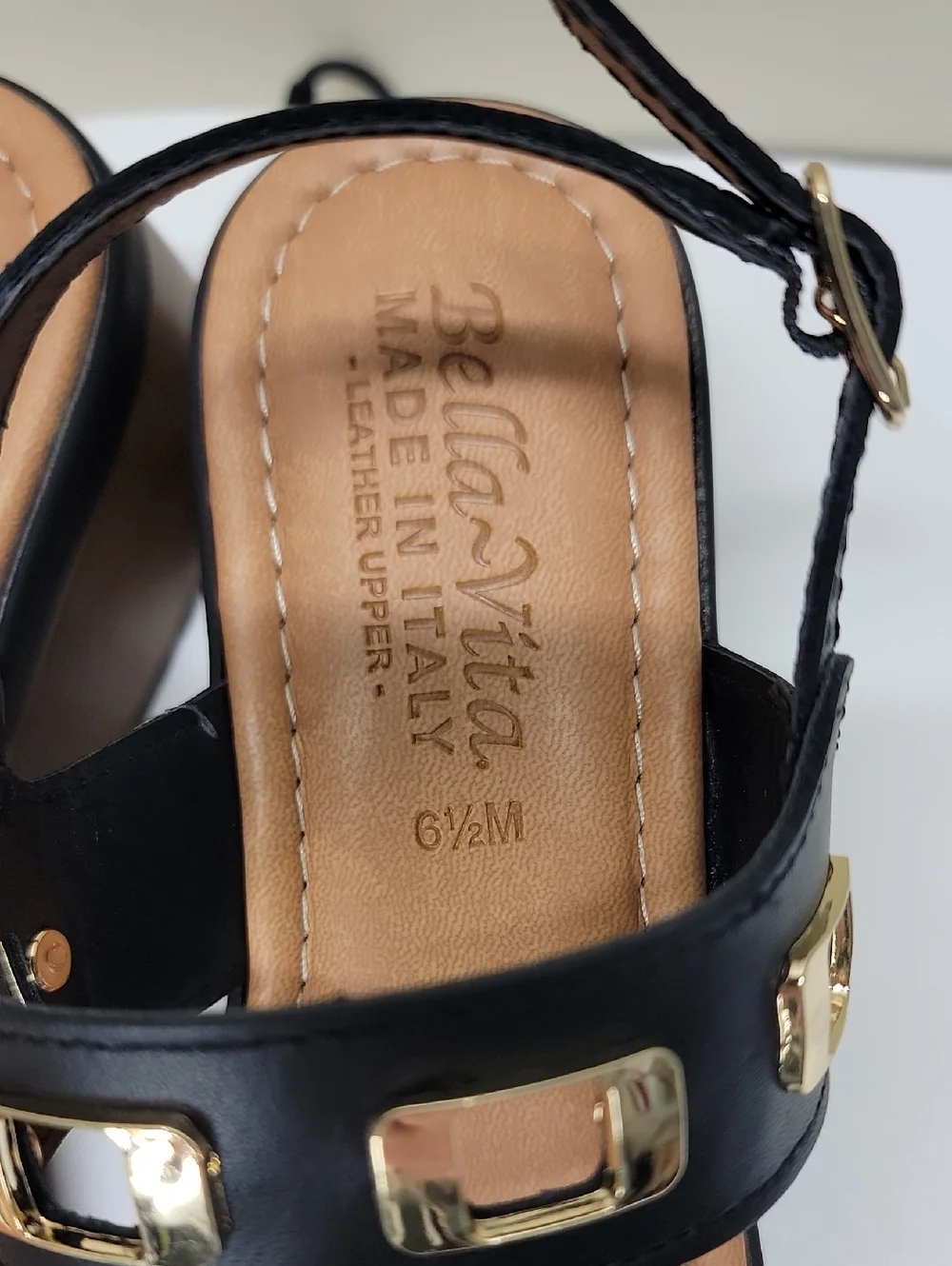 BELLA VITA ITALIAN LEATHER -NEW IN BOX- WEDGE SANDALS BLACK 6.5